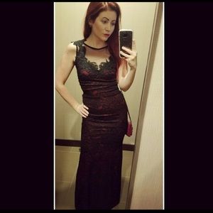 Black and red lace fitted full length dress XS
